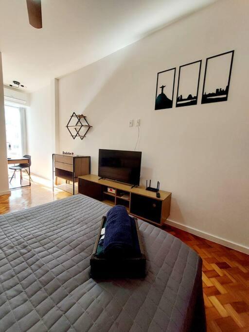Modern In Perfect Location! Apartment